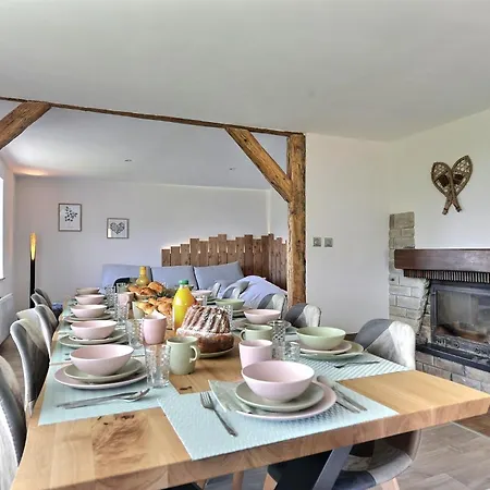 La Fermette Des Vallons - Jacuzzi - Billard * Geishouse